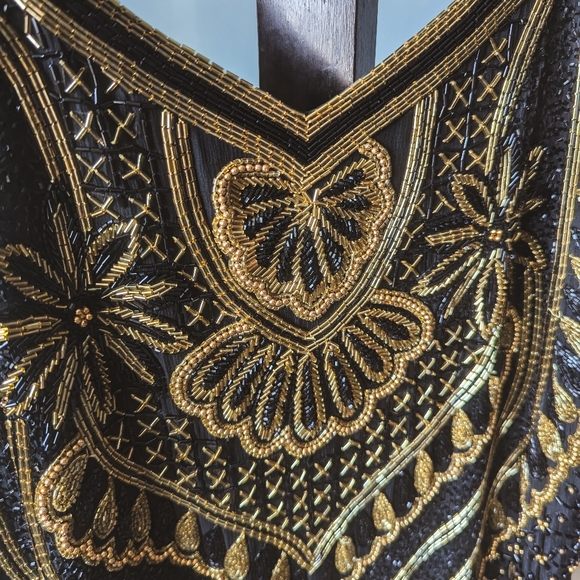 Absolutely stunning vintage hand beaded dress on silk - Size L - Picture 2 of 13